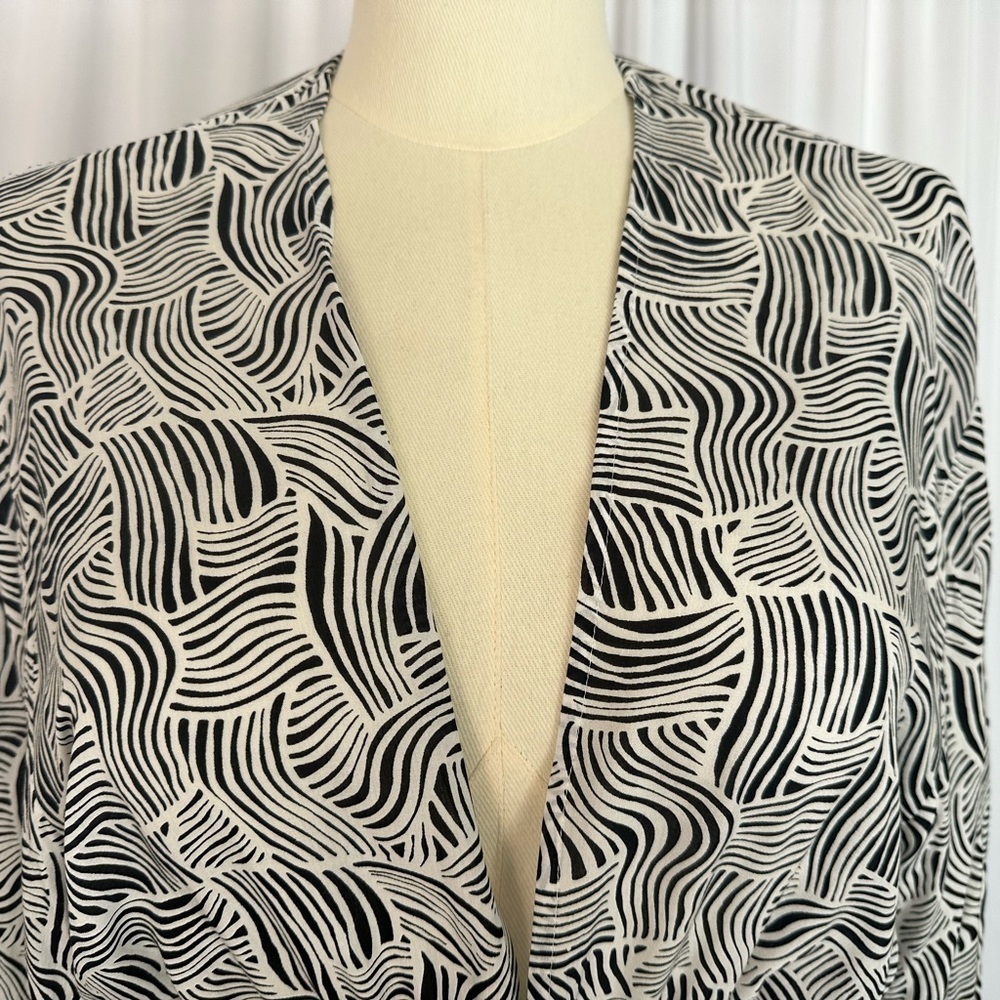 LOFT Black & White Abstract Print Tie-Front Midi Cover Up Dress | Size M/L(1228) - Picture 8 of 14